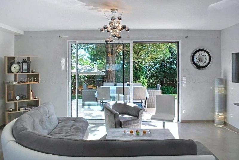 Maison - 211 m² - 8 pièces