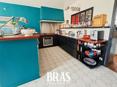 Maison - 200 m² - 6 pièces