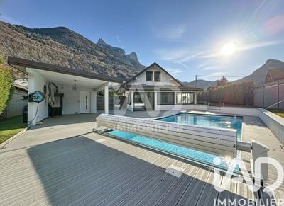 Maison - 153 m² - 7 pièces