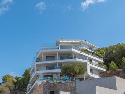 Appartement - 90 m² - 4 pièces