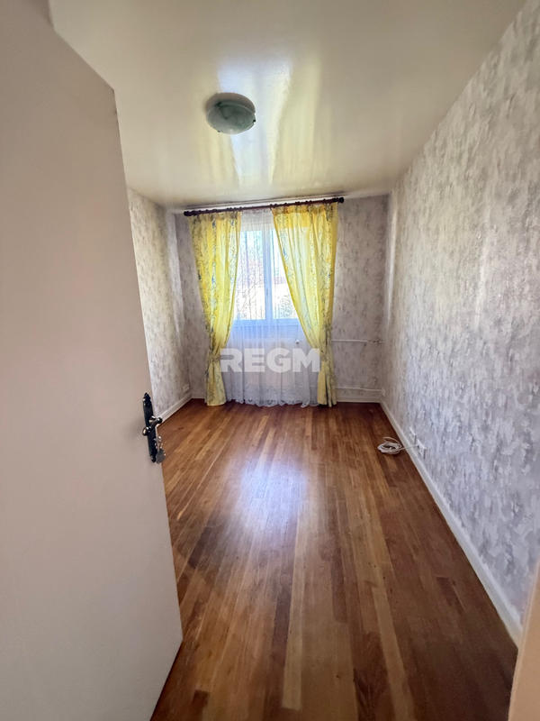 Maison - 84 m² - 5 pièces