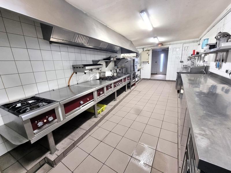 Fonds de commerce - 322 m²