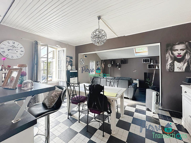 Maison - 82 m² - 4 pièces