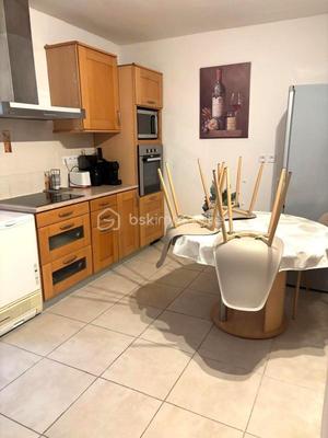 Appartement - 85 m² - 3 pièces
