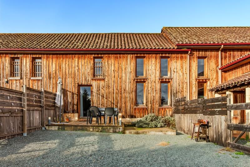 Propriété - 564 m² - 16 pièces