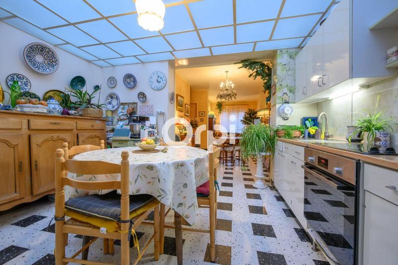 Maison - 99 m² - 4 pièces