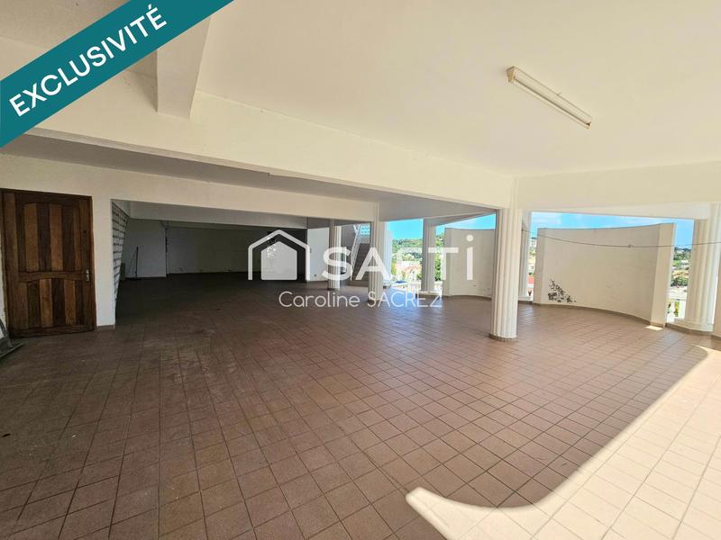 Maison - 207 m² - 7 pièces