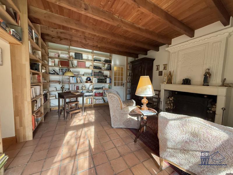 Maison ancienne - 225 m² - 8 pièces