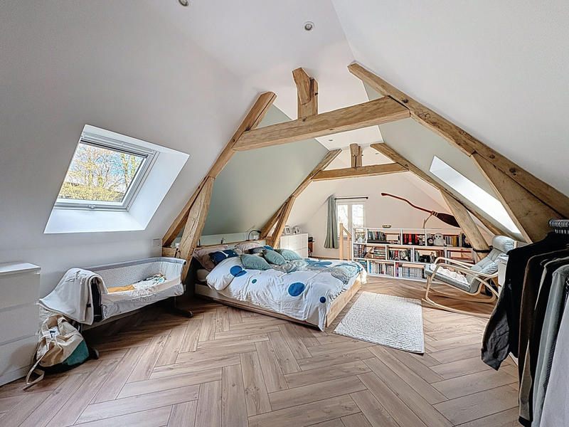 Maison - 101 m² - 6 pièces