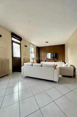 Pavillon - 170 m² - 8 pièces