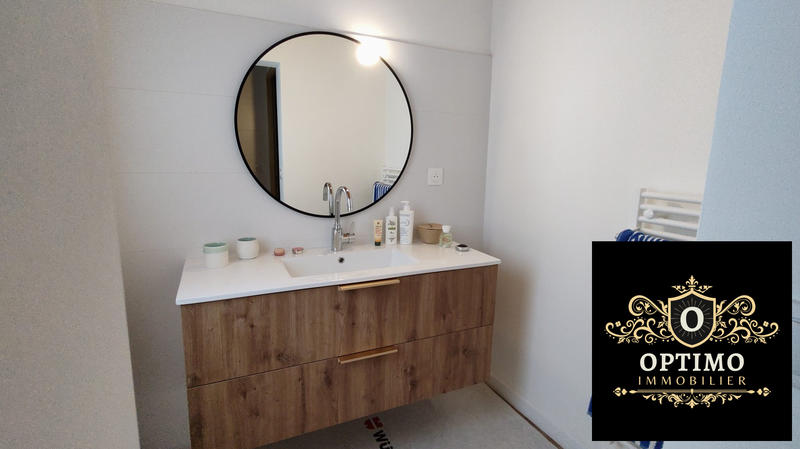 Villa - 168 m² - 9 pièces