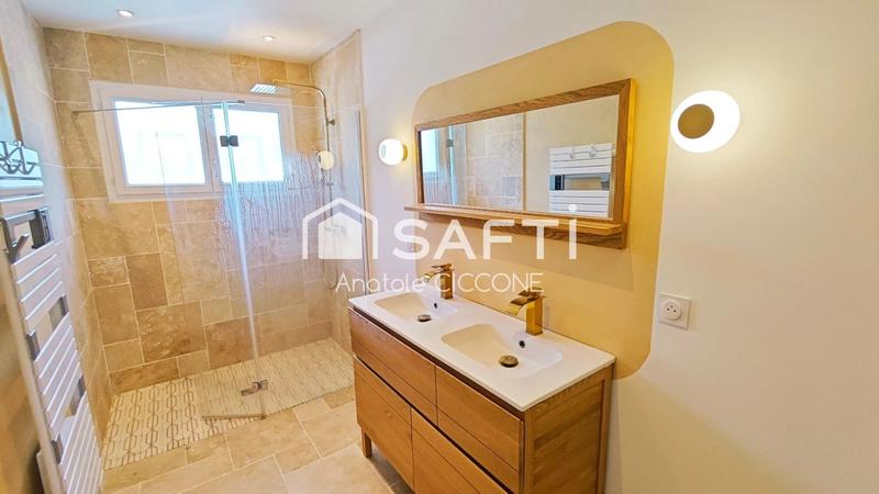 Maison - 156 m² - 7 pièces