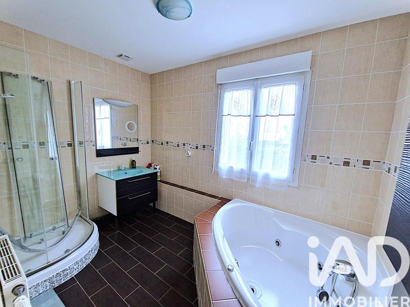 Maison - 160 m² - 8 pièces