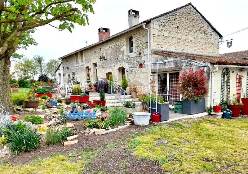 Maison - 160 m² - 6 pièces