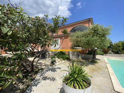 Maison - 174 m² - 6 pièces