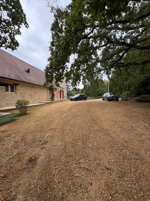 Propriété - 300 m² - 13 pièces