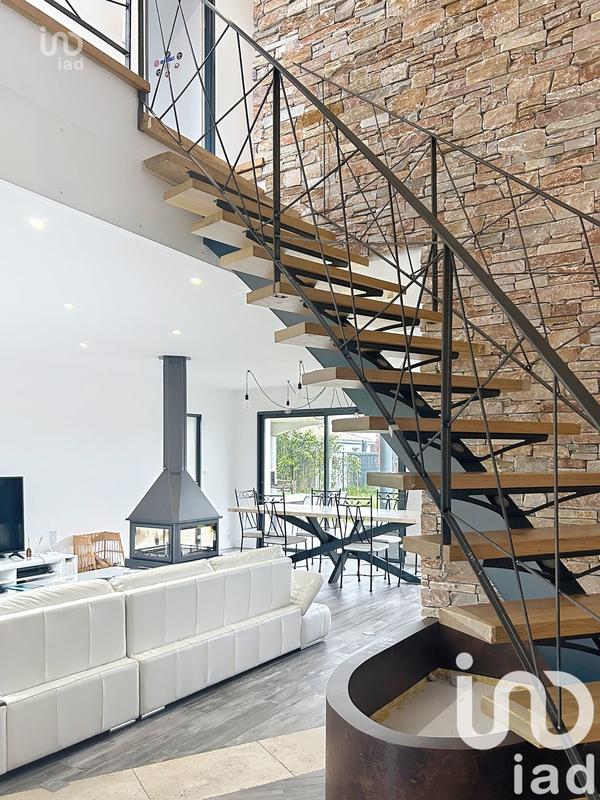 Maison - 162 m² - 6 pièces