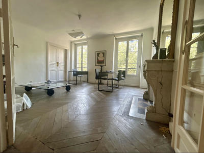 Appartement - 130 m² - 4 pièces