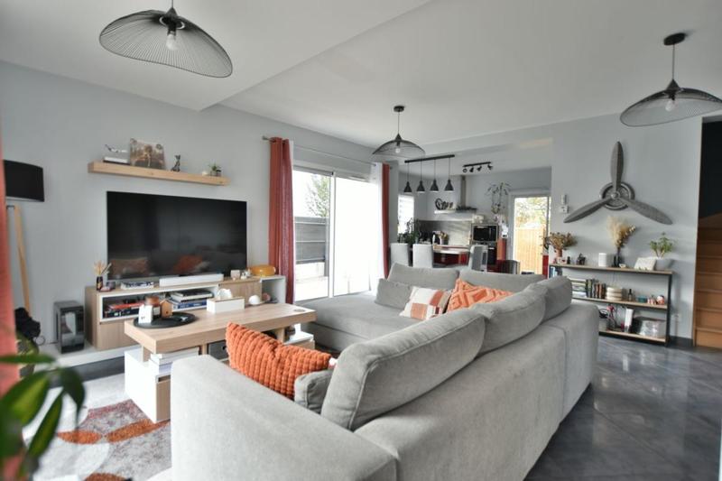 Maison - 153 m² - 6 pièces