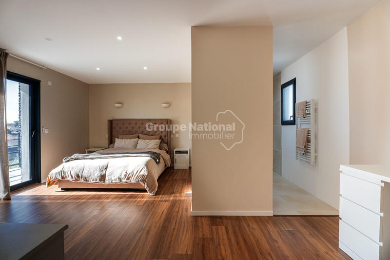 Maison - 189 m² - 5 pièces