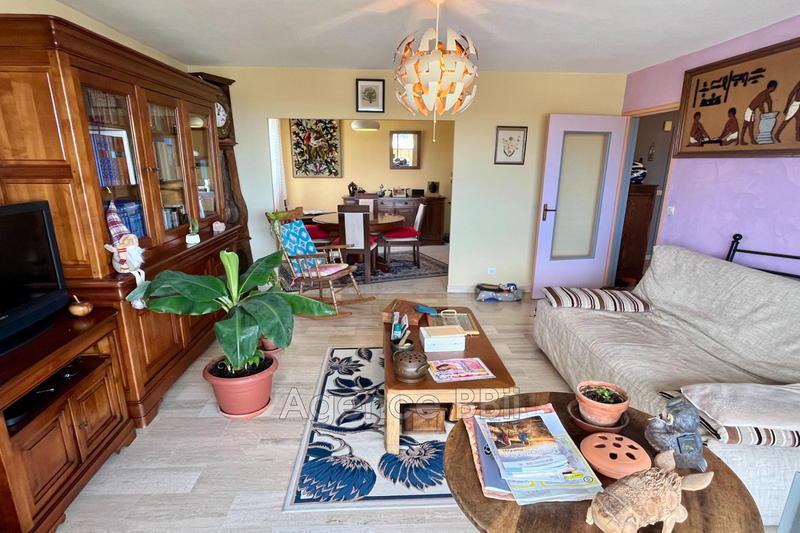 Appartement - 75 m² - 4 pièces