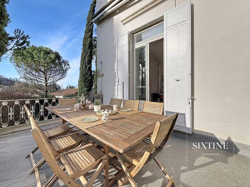 Manoir - 330 m² - 11 pièces