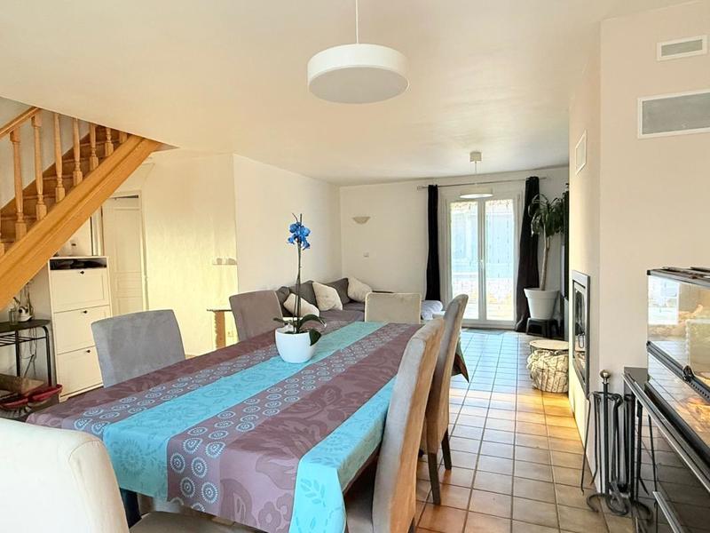 Maison - 104 m² - 5 pièces