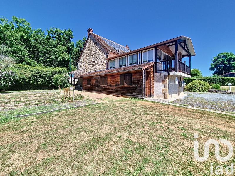 Maison - 215 m² - 8 pièces