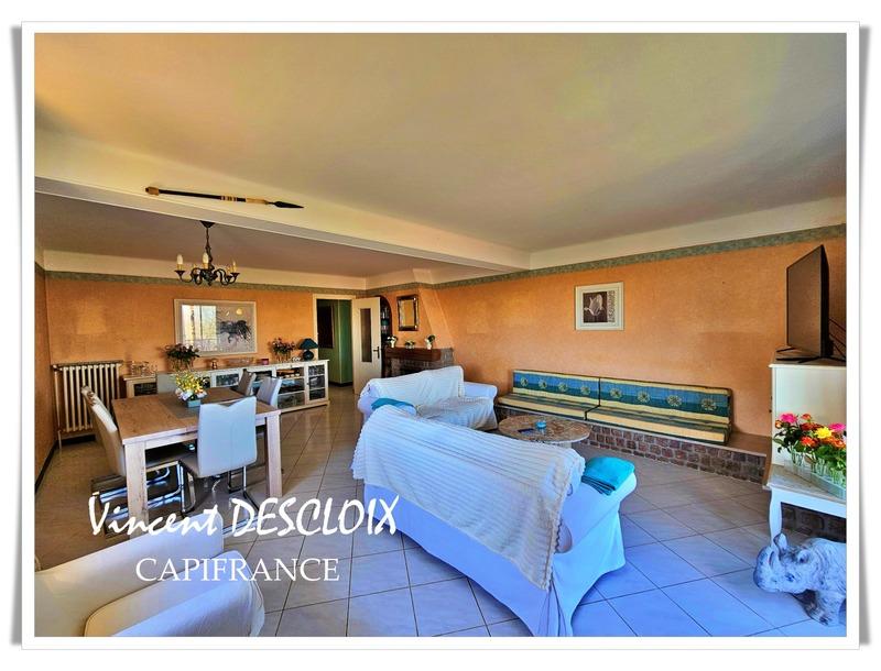 Maison - 186 m² - 8 pièces