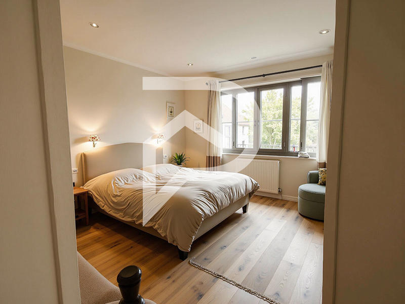 Maison - 215 m² - 10 pièces