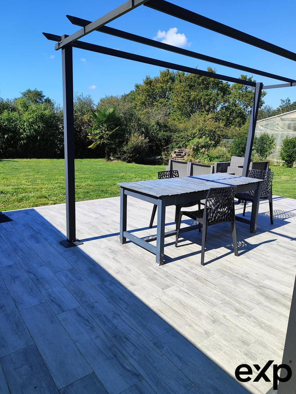 Maison traditionnelle - 110 m² - 8 pièces