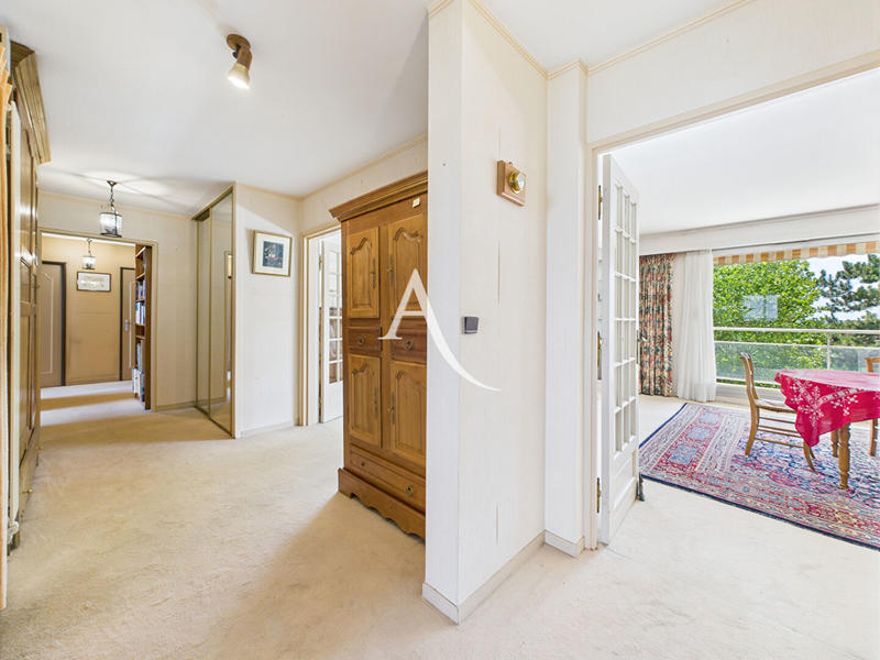 Appartement - 161 m² - 5 pièces