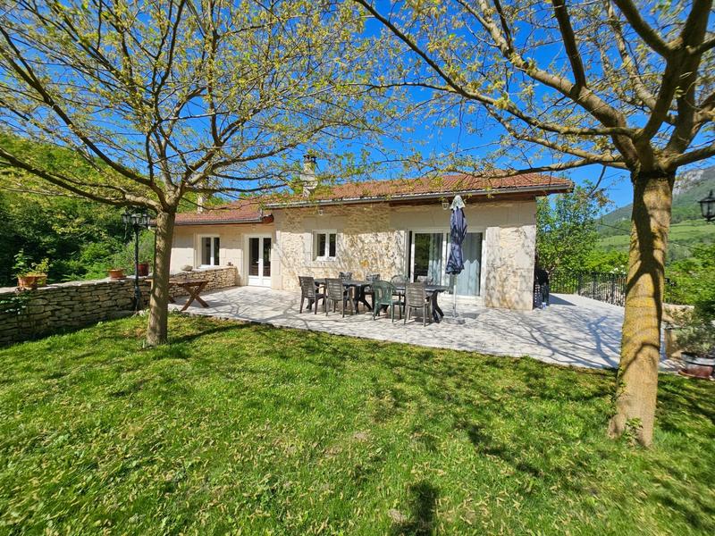 Maison - 291 m² - 10 pièces