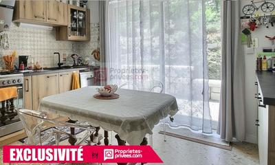 Maison - 220 m² - 7 pièces