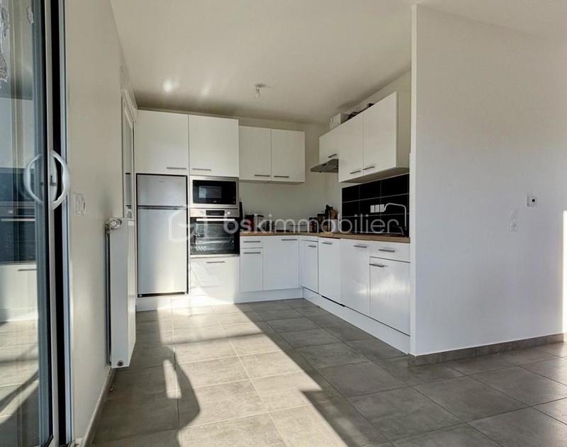 Appartement - 94 m² - 5 pièces