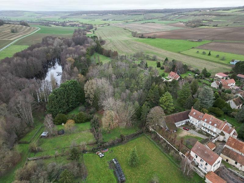 Propriété - 380 m² - 13 pièces