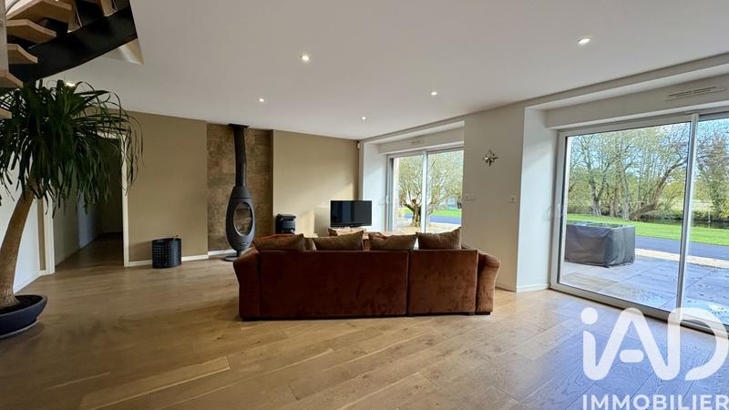 Maison - 206 m² - 8 pièces