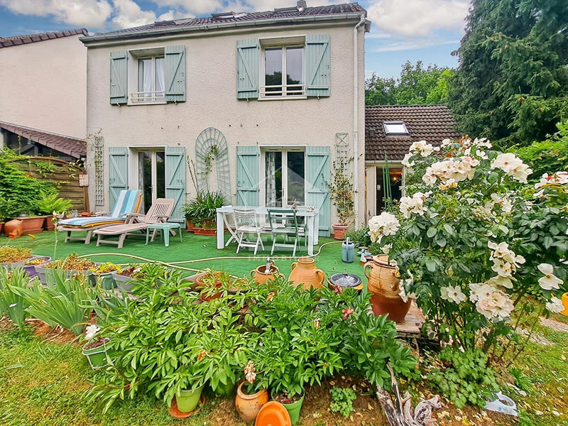 Maison - 114 m² - 6 pièces