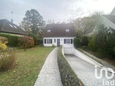 Maison - 137 m² - 6 pièces