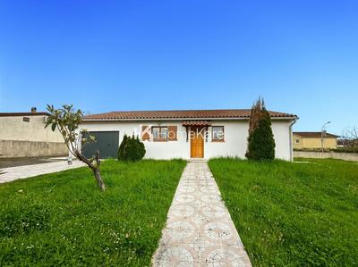 Maison - 120 m² - 4 pièces