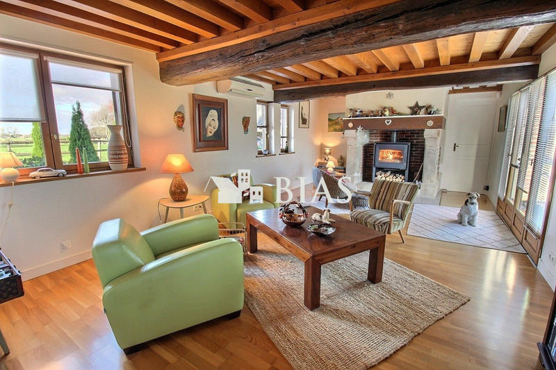 Maison - 264 m² - 10 pièces