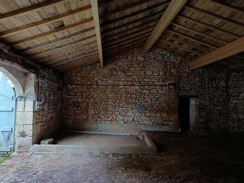 Maison - 158 m² - 2 pièces