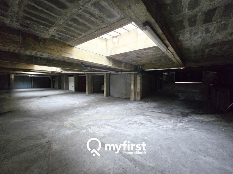 Parking / Garage - 13 m²