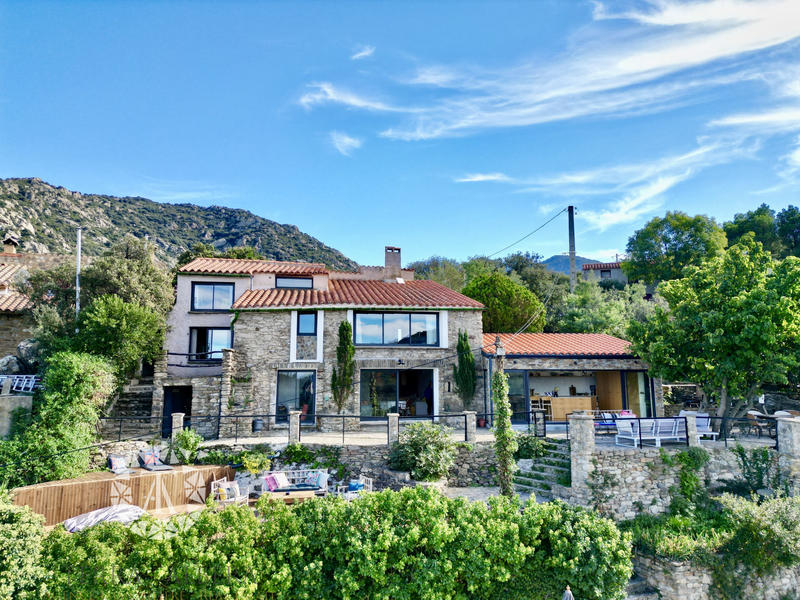 Mas - 200 m² - 7 pièces