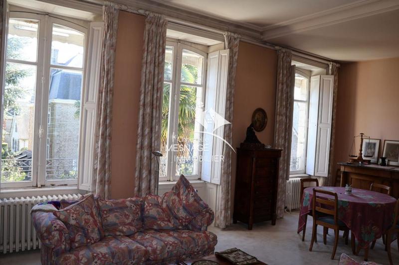 Appartement bourgeois - 90 m² - 3 pièces