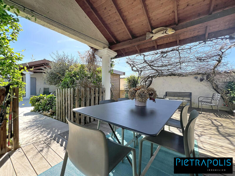 Maison - 165 m² - 6 pièces