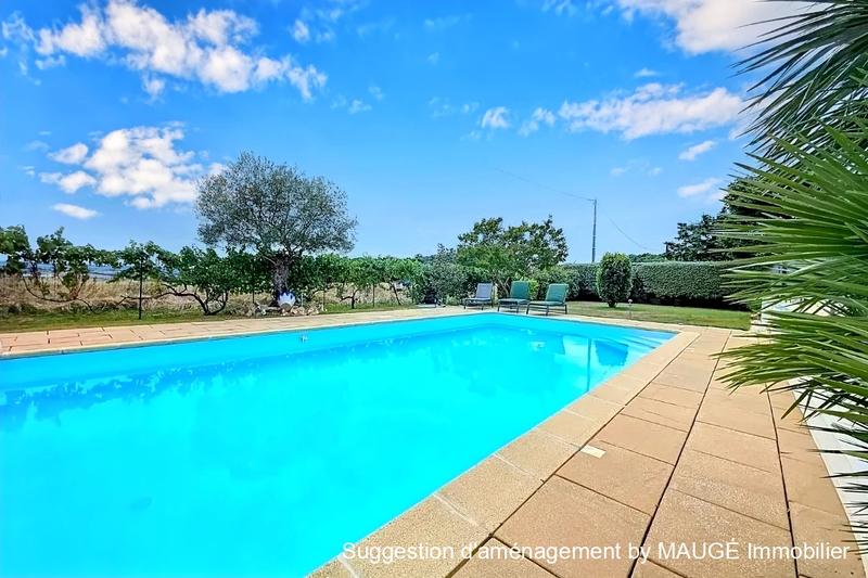 Maison - 240 m² - 6 pièces