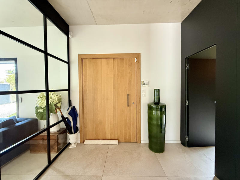 Maison - 218 m² - 5 pièces