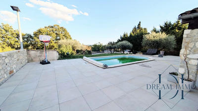 Maison - 276 m² - 7 pièces