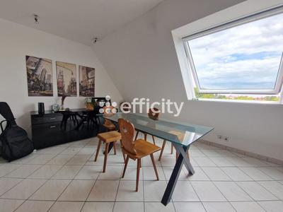 Appartement - 98 m² - 5 pièces